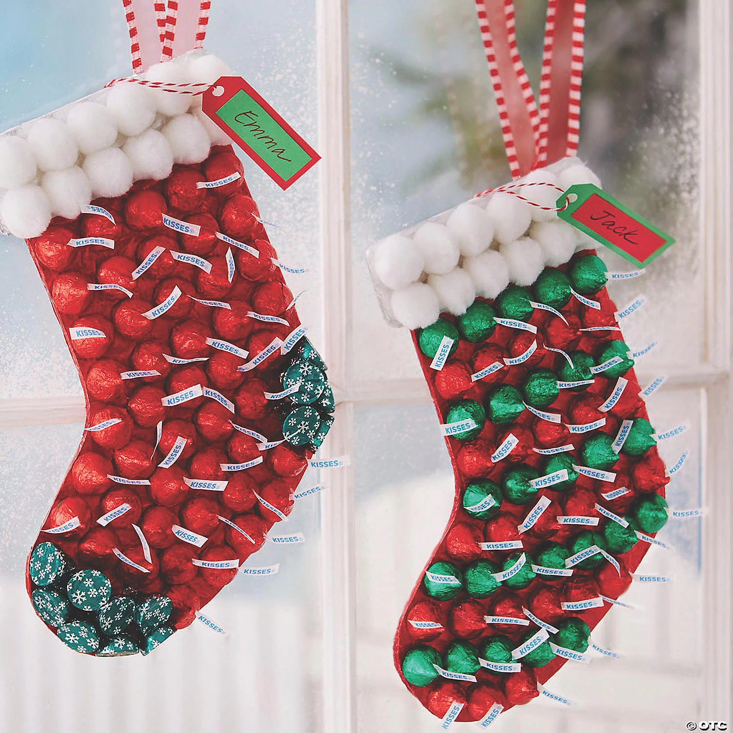 HERSHEY'S KISSES Milk Chocolates, Red, 66.7 oz 4 HERSHEY'S KISSES Milk Chocolates, Red, 66.7 oz - Image 2