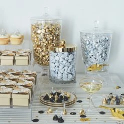 HERSHEY'S KISSES Milk Chocolates, White, 66.7 oz 8 HERSHEY'S KISSES Milk Chocolates, White, 66.7 oz -Candy&Snacks Official Shop hersheys kisses milk chocolates white 66 7 oz13966337 a02 1